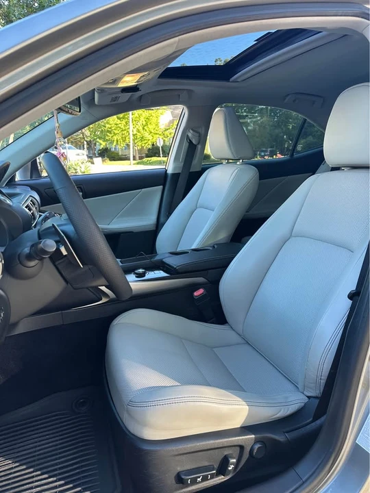 2014 Lexus IS 3rd Gen - Image 8 of 19
