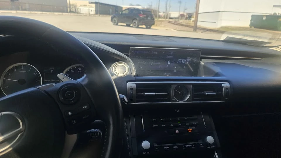 2014 Lexus IS 3rd Gen - Image 5 of 10