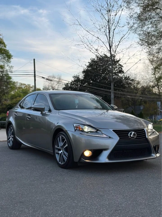 2014 Lexus IS 3rd Gen - Image 5 of 19