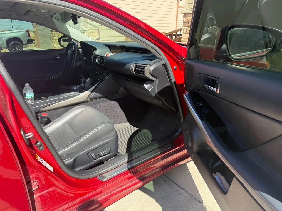 2014 Lexus IS 3rd Gen - Image 5 of 7
