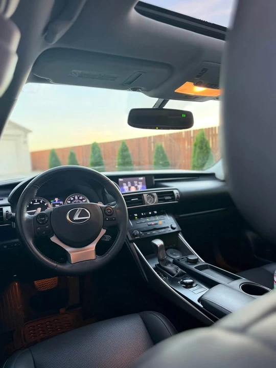 2014 Lexus IS 3rd Gen - Image 14 of 15