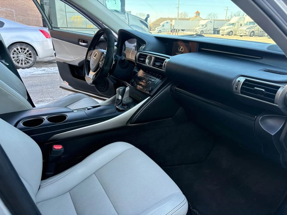 2014 Lexus IS 3rd Gen - Image 10 of 15