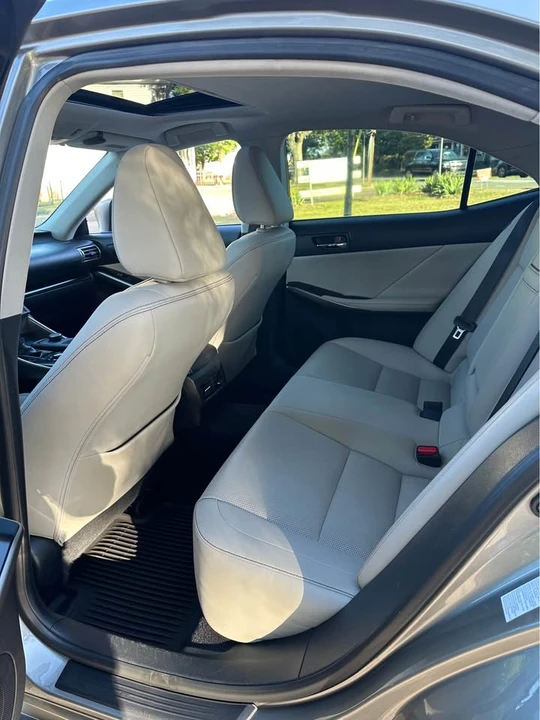 2014 Lexus IS 3rd Gen - Image 9 of 19