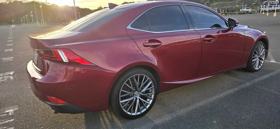 2014 Lexus IS 3rd Gen - Image 4 of 9