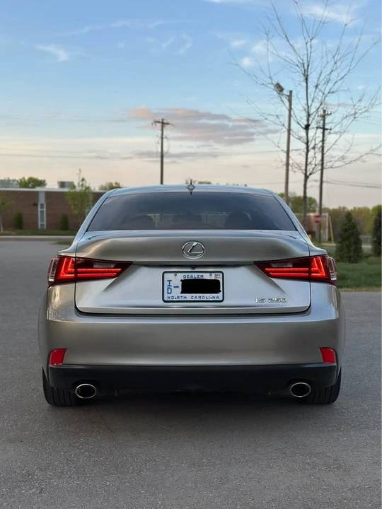 2014 Lexus IS 3rd Gen - Image 4 of 19