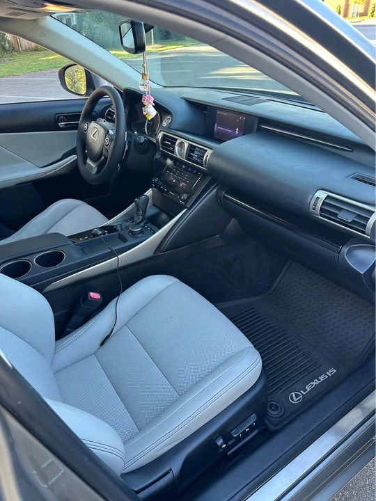 2014 Lexus IS 3rd Gen - Image 13 of 19