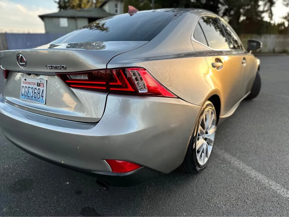 2014 Lexus IS 3rd Gen - Image 4 of 9
