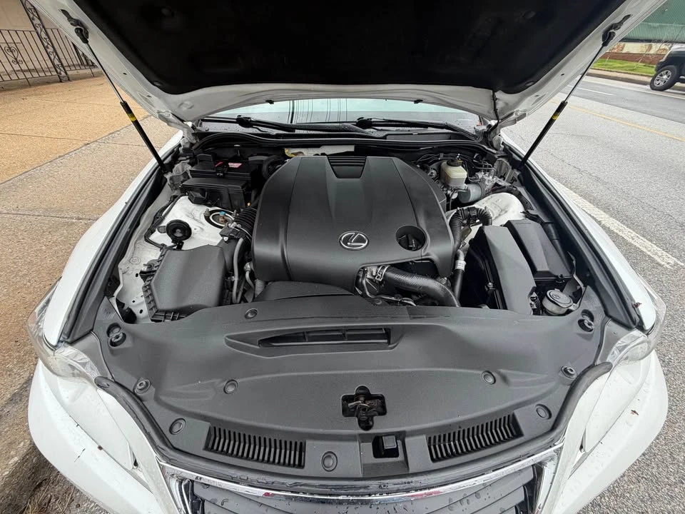 2014 Lexus IS 3rd Gen - Image 8 of 11