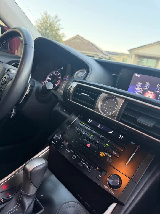 2014 Lexus IS 3rd Gen - Image 8 of 15