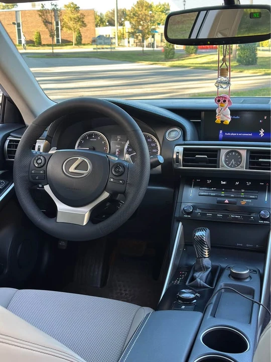 2014 Lexus IS 3rd Gen - Image 11 of 19