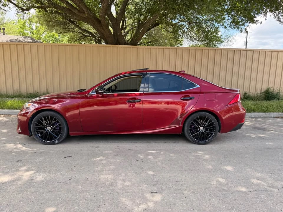 2014 Lexus IS 3rd Gen - Image 9 of 18