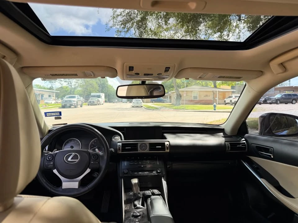 2014 Lexus IS 3rd Gen - Image 15 of 18