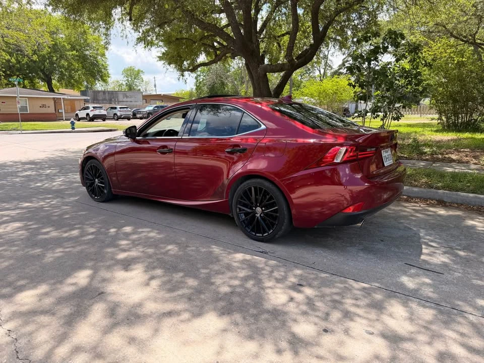 2014 Lexus IS 3rd Gen - Image 4 of 18
