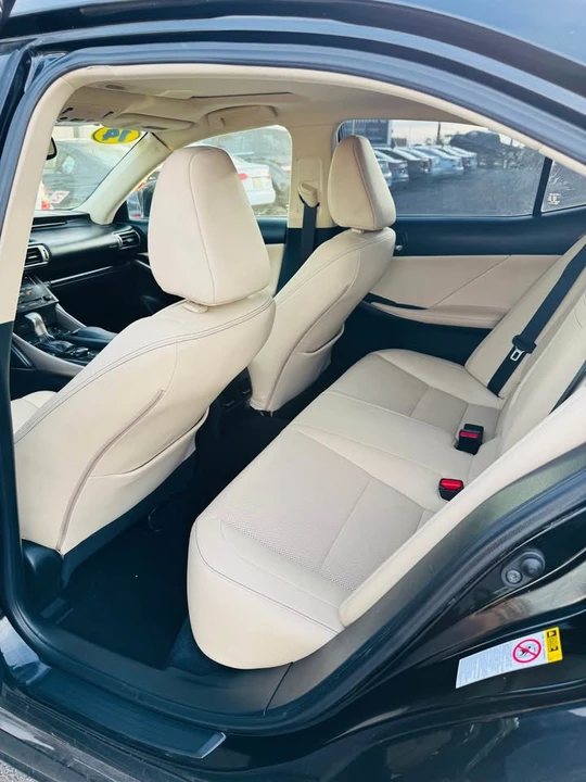 2014 Lexus IS 3rd Gen - Image 5 of 9