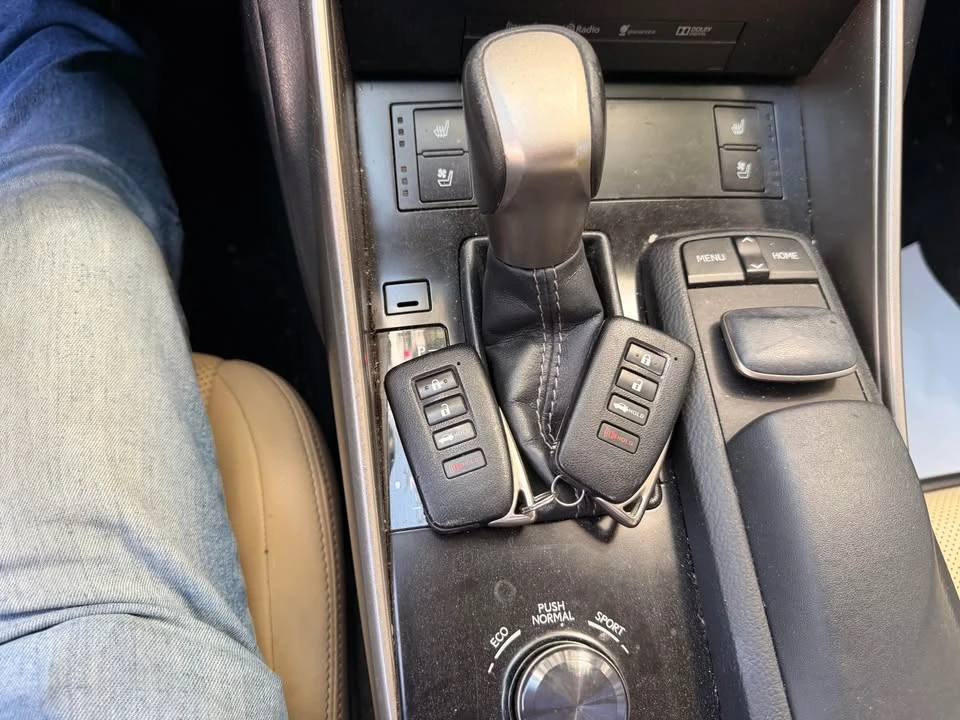 2014 Lexus IS 3rd Gen - Image 17 of 18