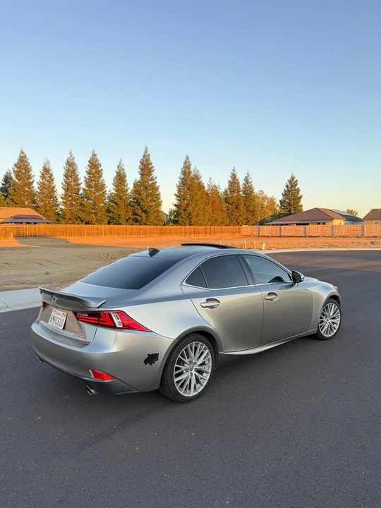 2014 Lexus IS 3rd Gen - Image 4 of 10