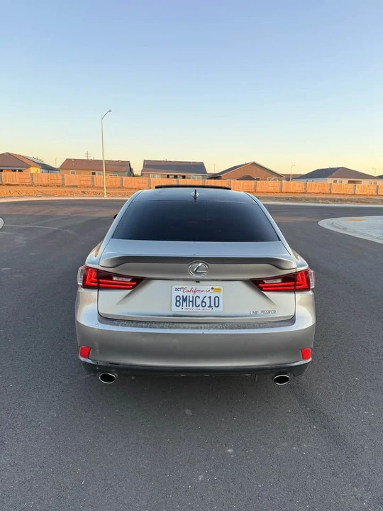 2014 Lexus IS 3rd Gen - Image 5 of 10