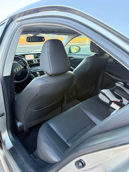 2014 Lexus IS 3rd Gen - Image 9 of 10