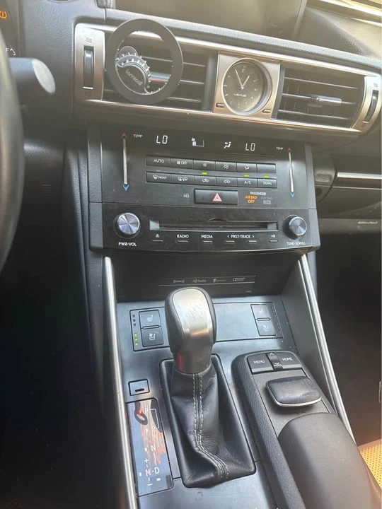 2014 Lexus IS 3rd Gen - Image 8 of 11
