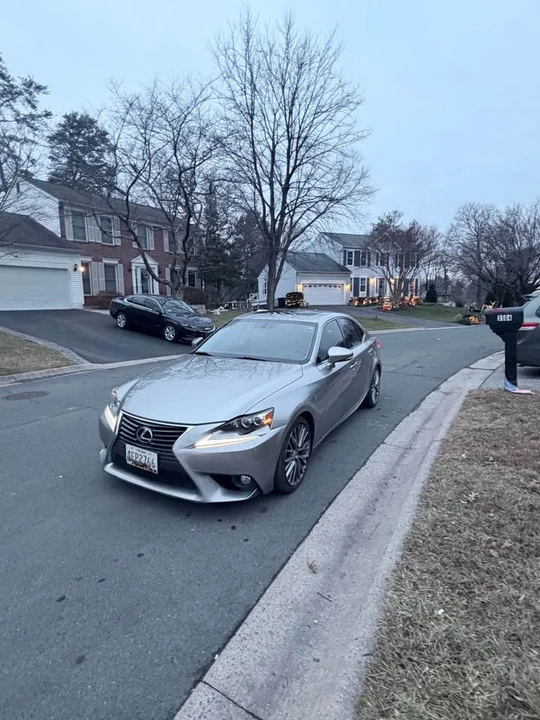 2014 Lexus IS 3rd Gen - Image 6 of 10