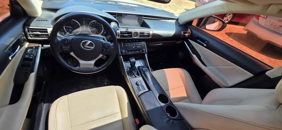 2014 Lexus IS 3rd Gen - Image 14 of 19