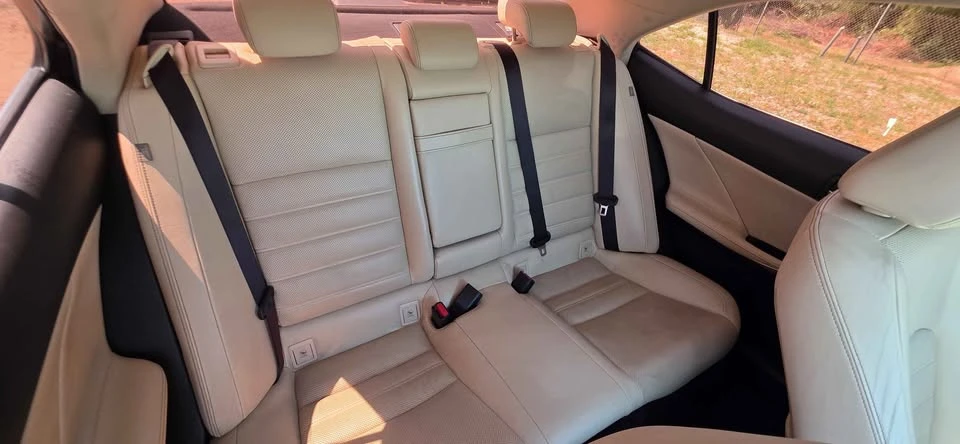 2014 Lexus IS 3rd Gen - Image 15 of 19