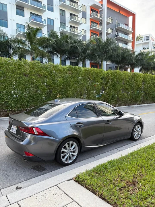 2014 Lexus IS 3rd Gen - Image 6 of 10