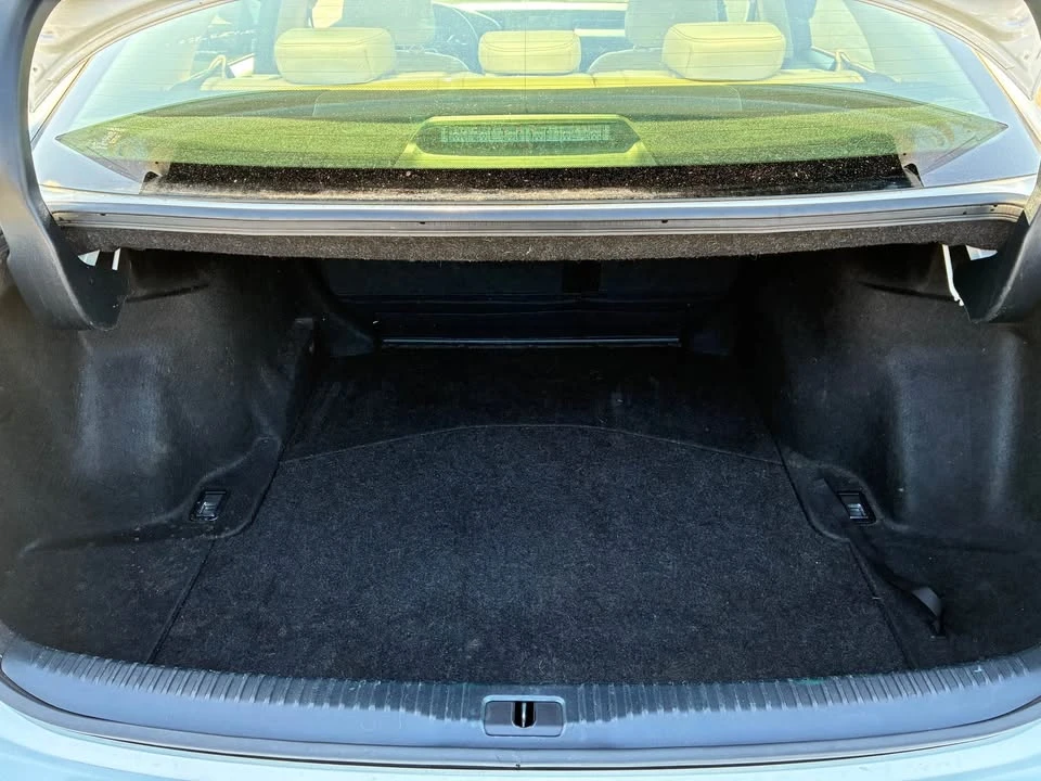 2014 Lexus IS 3rd Gen - Image 11 of 17