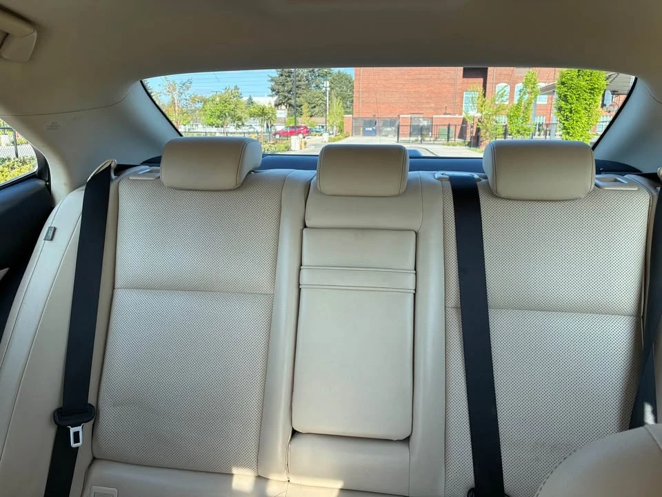 2014 Lexus IS 3rd Gen - Image 16 of 17