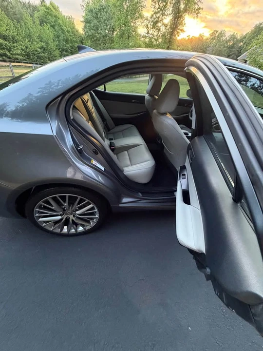 2014 Lexus IS 3rd Gen - Image 10 of 16