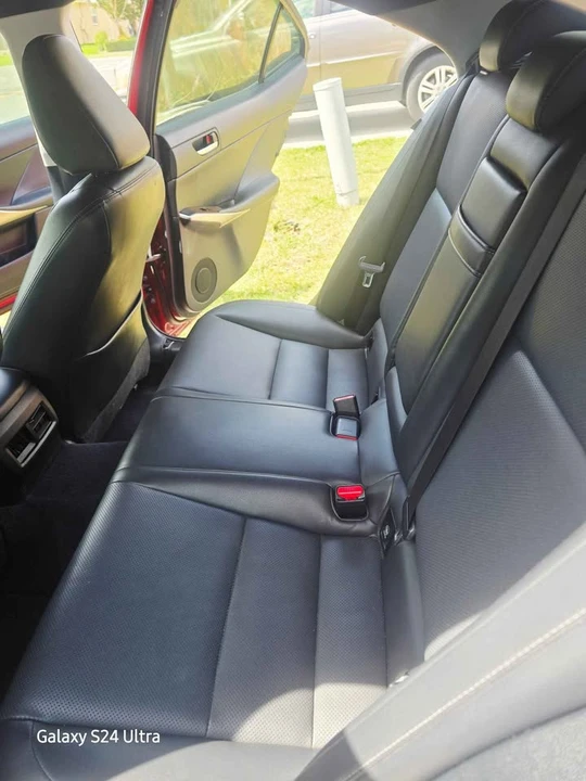 2014 Lexus IS 3rd Gen - Image 9 of 12