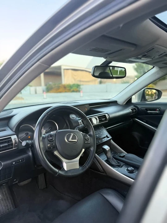 2014 Lexus IS 3rd Gen - Image 10 of 16