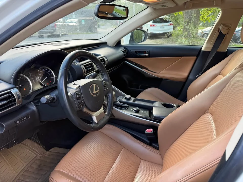 2014 Lexus IS 3rd Gen - Image 4 of 9