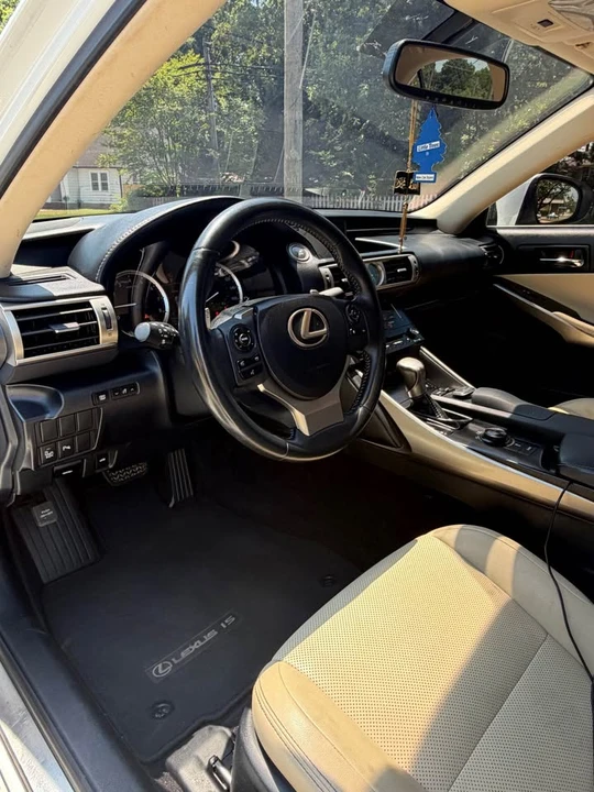 2014 Lexus IS 3rd Gen - Image 10 of 17