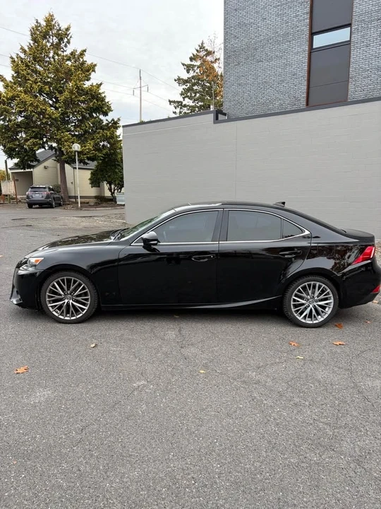 2014 Lexus IS 3rd Gen - Image 5 of 20