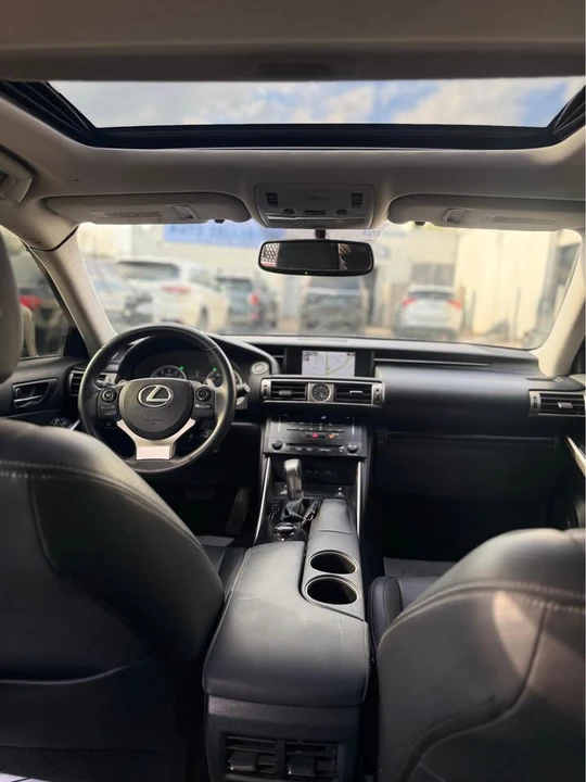 2014 Lexus IS 3rd Gen - Image 13 of 16