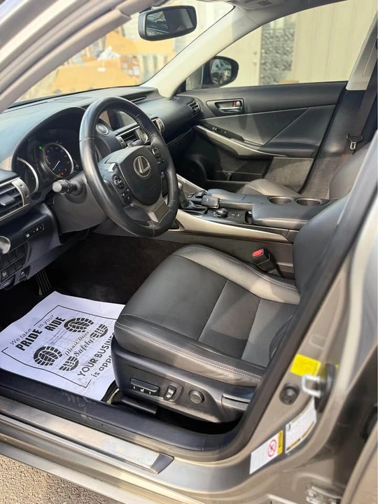2014 Lexus IS 3rd Gen - Image 11 of 16