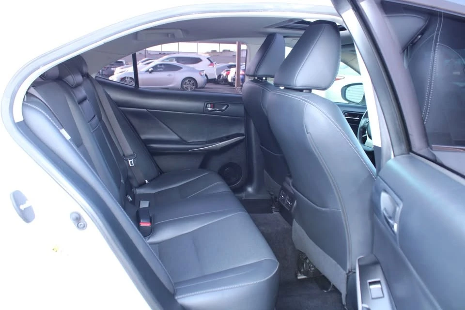 2014 Lexus IS 3rd Gen - Image 17 of 20