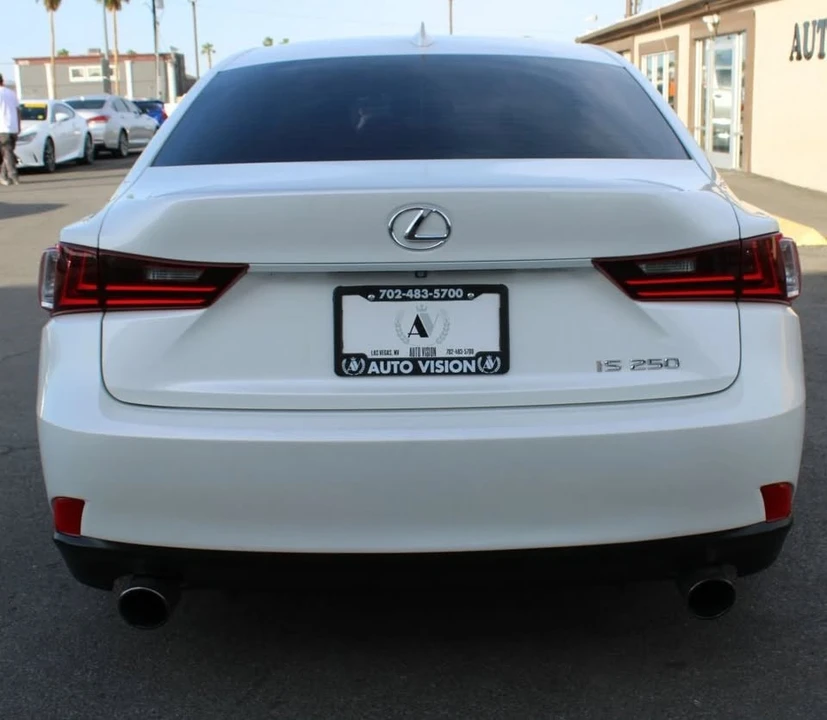 2014 Lexus IS 3rd Gen - Image 5 of 20