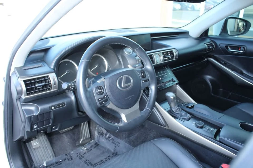 2014 Lexus IS 3rd Gen - Image 15 of 20