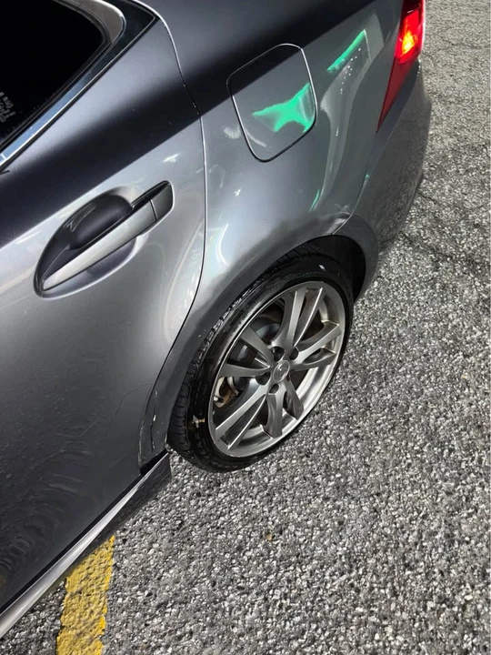 2014 Lexus IS 3rd Gen - Image 18 of 19