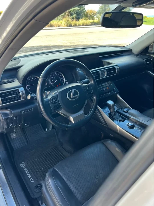 2014 Lexus IS 3rd Gen - Image 13 of 15