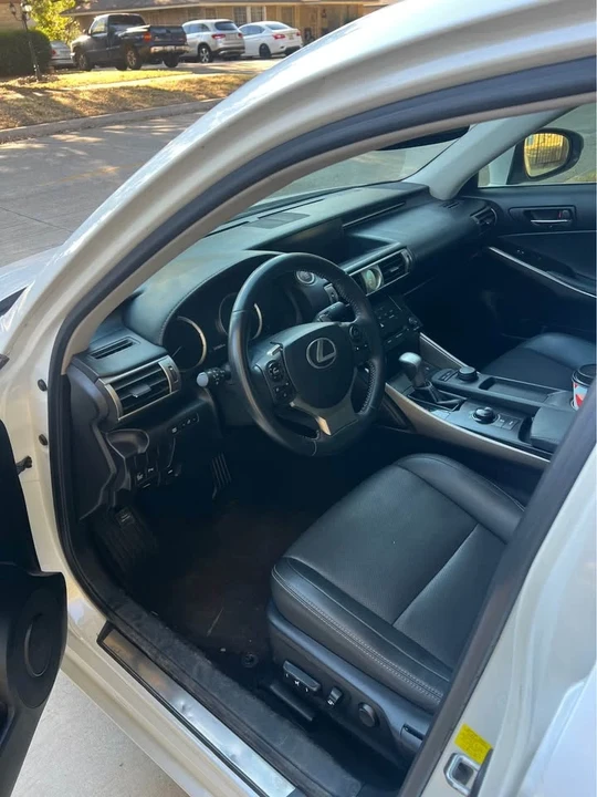 2014 Lexus IS 3rd Gen - Image 4 of 8