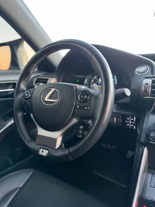 2014 Lexus IS 3rd Gen - Image 7 of 8