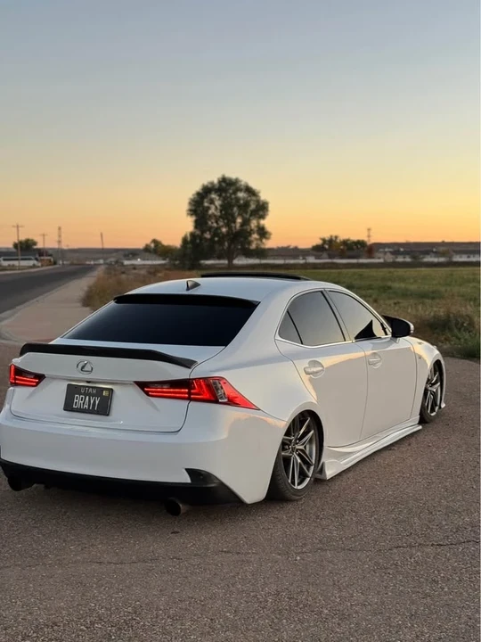 2014 Lexus IS 3rd Gen - Image 4 of 8