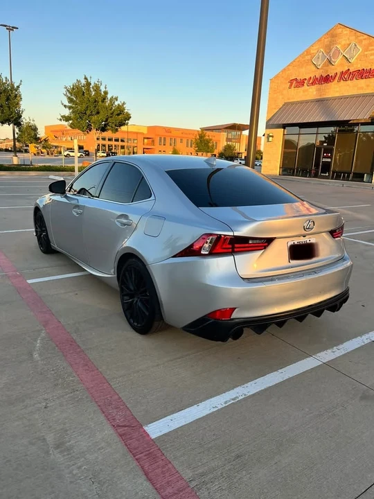 2014 Lexus IS 3rd Gen - Image 5 of 9