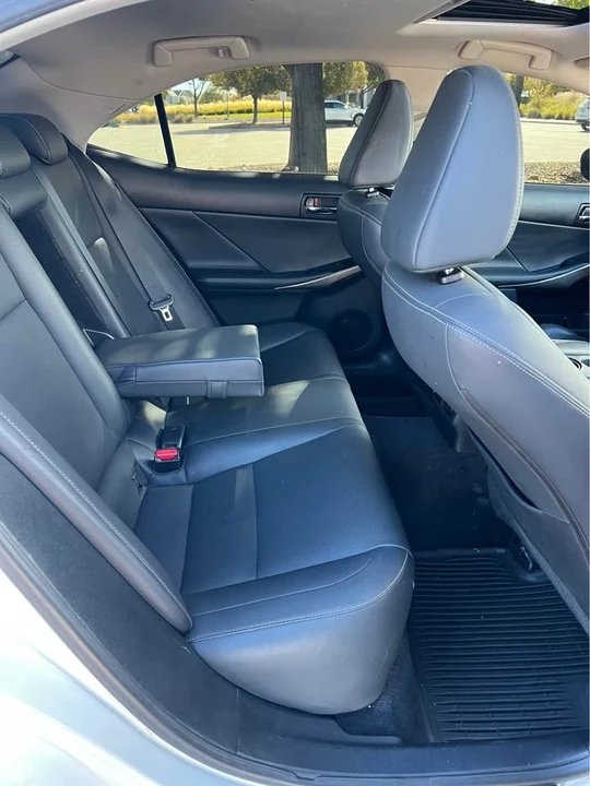 2014 Lexus IS 3rd Gen - Image 10 of 15