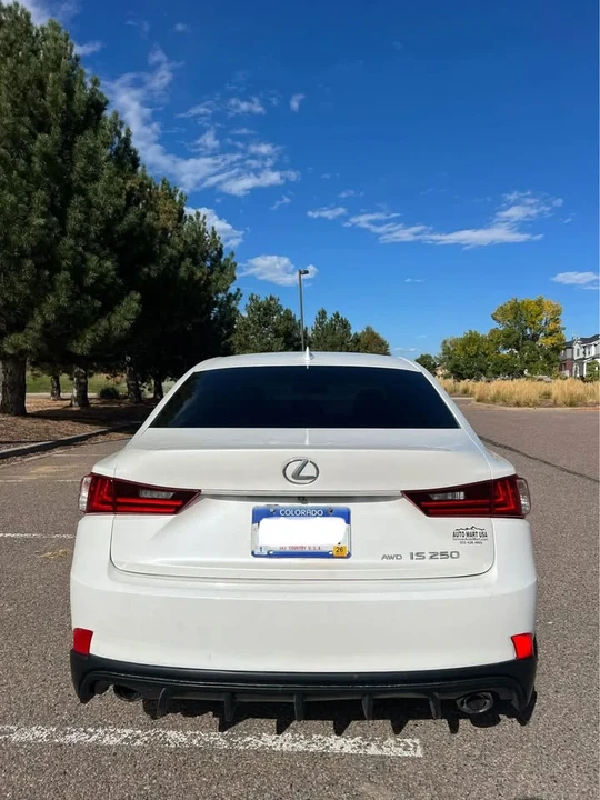 2014 Lexus IS 3rd Gen - Image 4 of 15