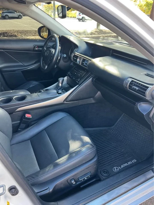 2014 Lexus IS 3rd Gen - Image 8 of 15