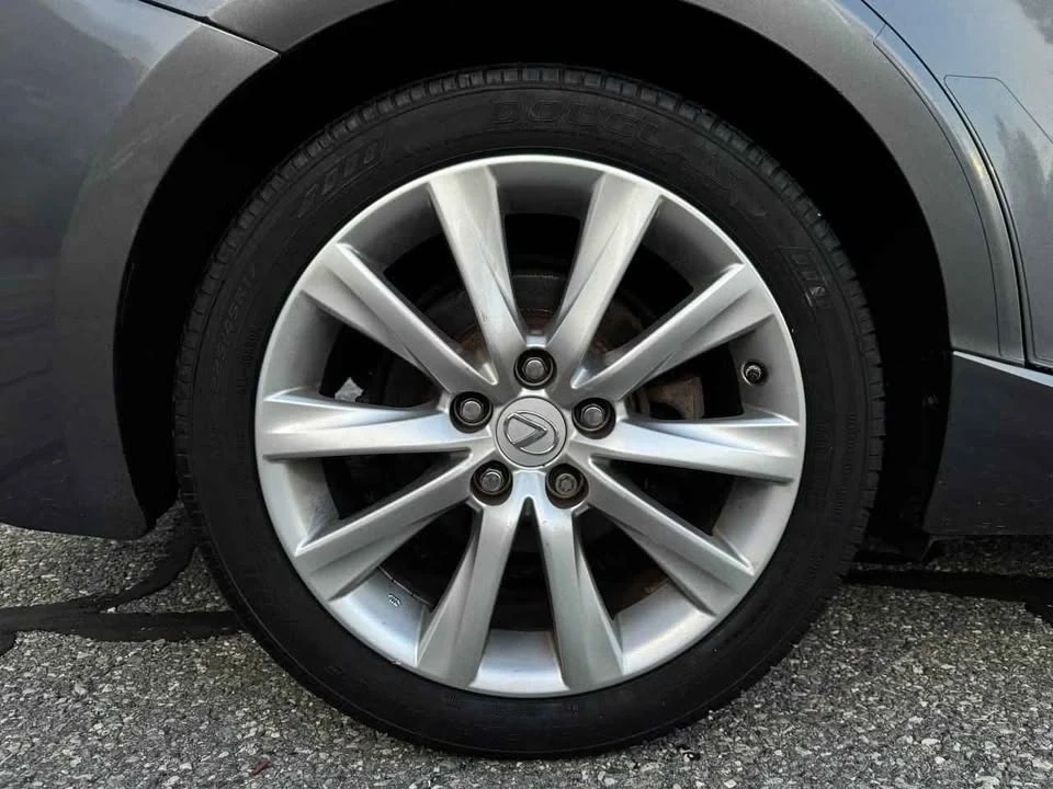 2014 Lexus IS 3rd Gen - Image 18 of 20